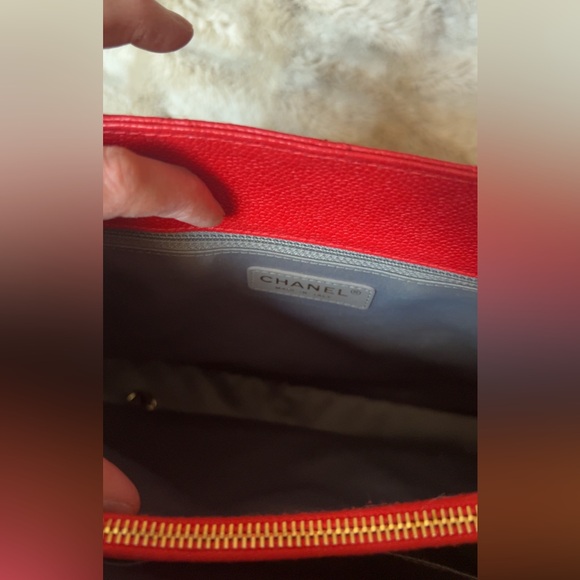 Chanel | Red Caviar Quilted Matalasse Grand Shopping Leather Tote Bag - Picture 8 of 16